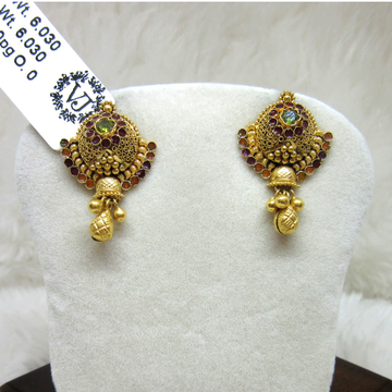 Gold Antique Earring by 