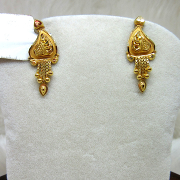 Gold DailyWear Earring by 