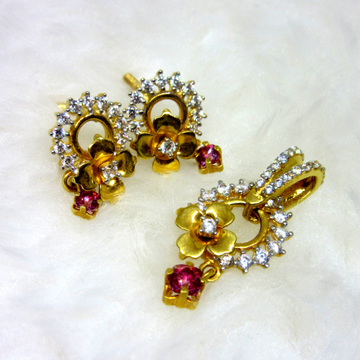 Fancy pendant set by 