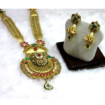 Long traditional jadtar necklace set by 