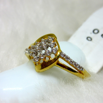 Gold attractive modern diamond ring by 