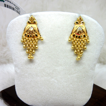 Gold classic earring by 