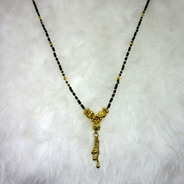 Gold dailywear mangalsutra dokiya by 