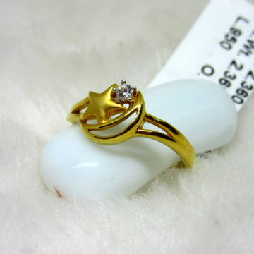 Gold star linked moon ring by 