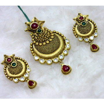 Antique moon shape designer jadtar pendent set by 