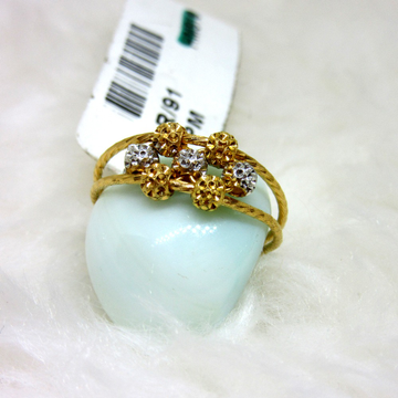 Gold Verticle Ball Ring by 
