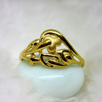 Gold leaf designer ring by 