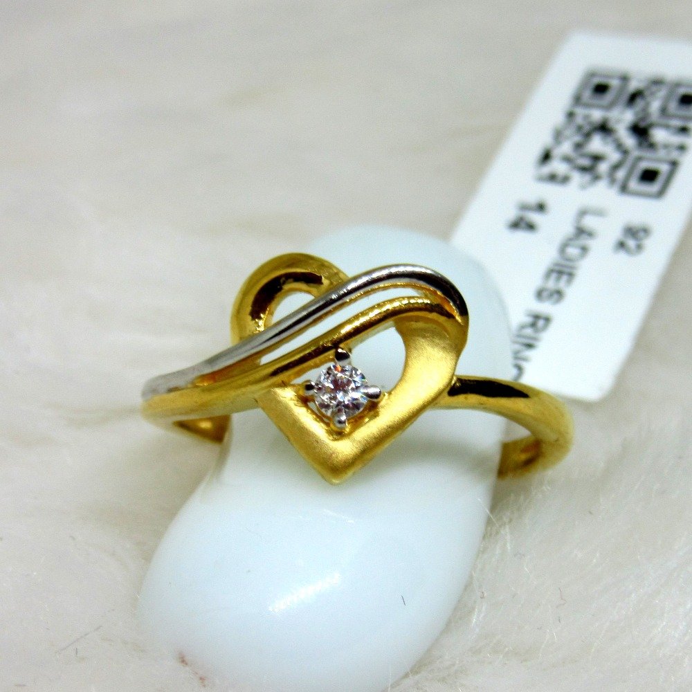Gold heart ring