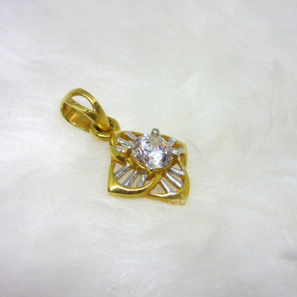 Single Diamond Pendent Set
