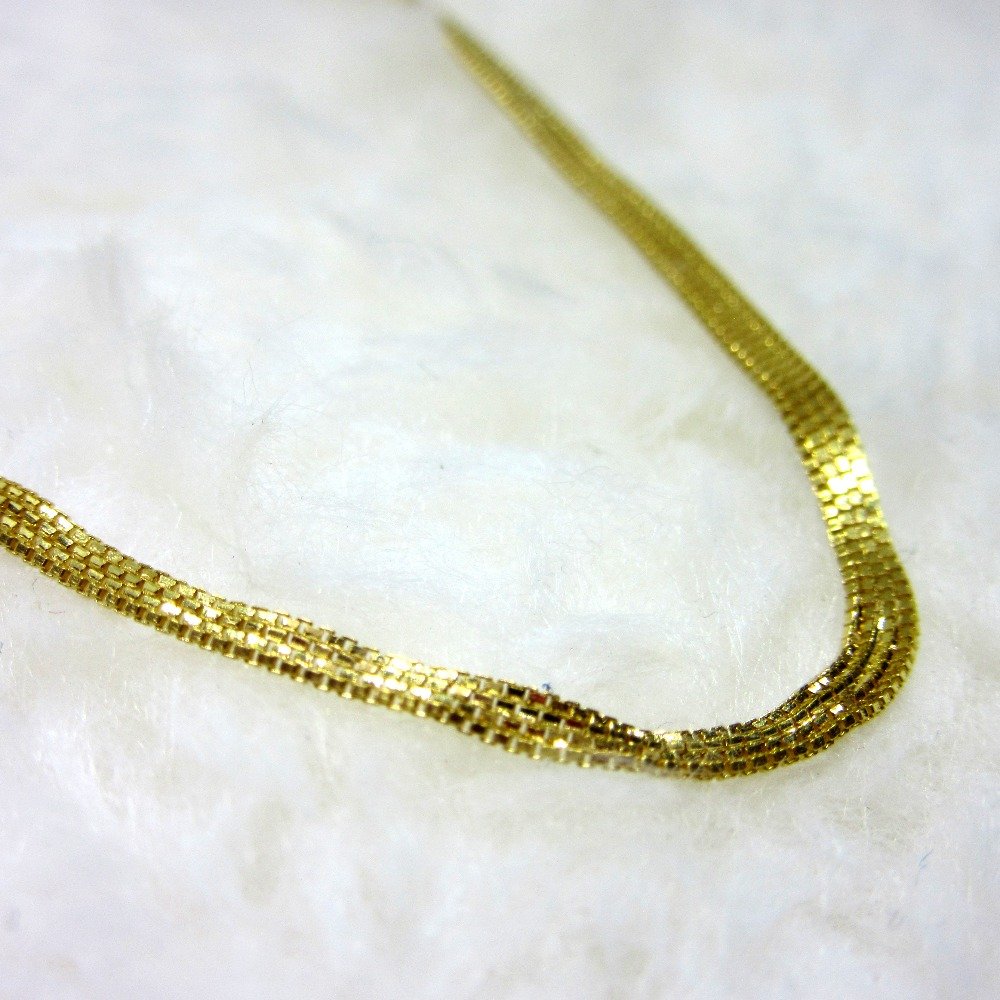 Gold micro box chain