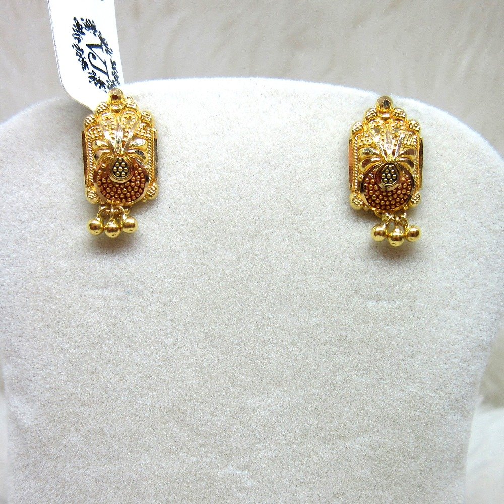 Gold Culcutti Earring
