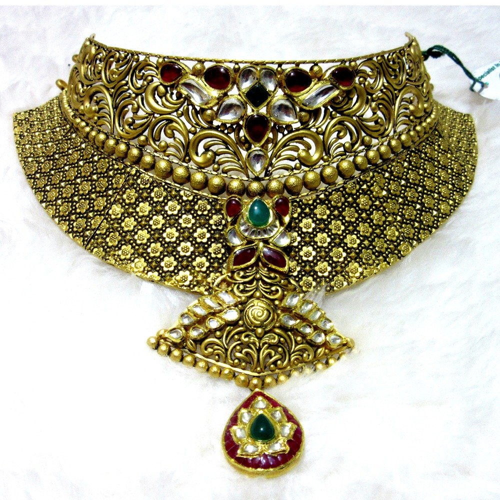 Jadtar antique chokar necklace set