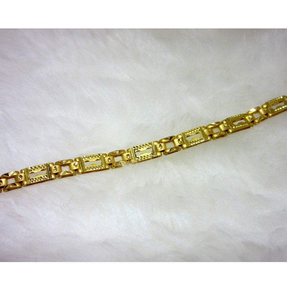 Gold dailywear gents bracelet