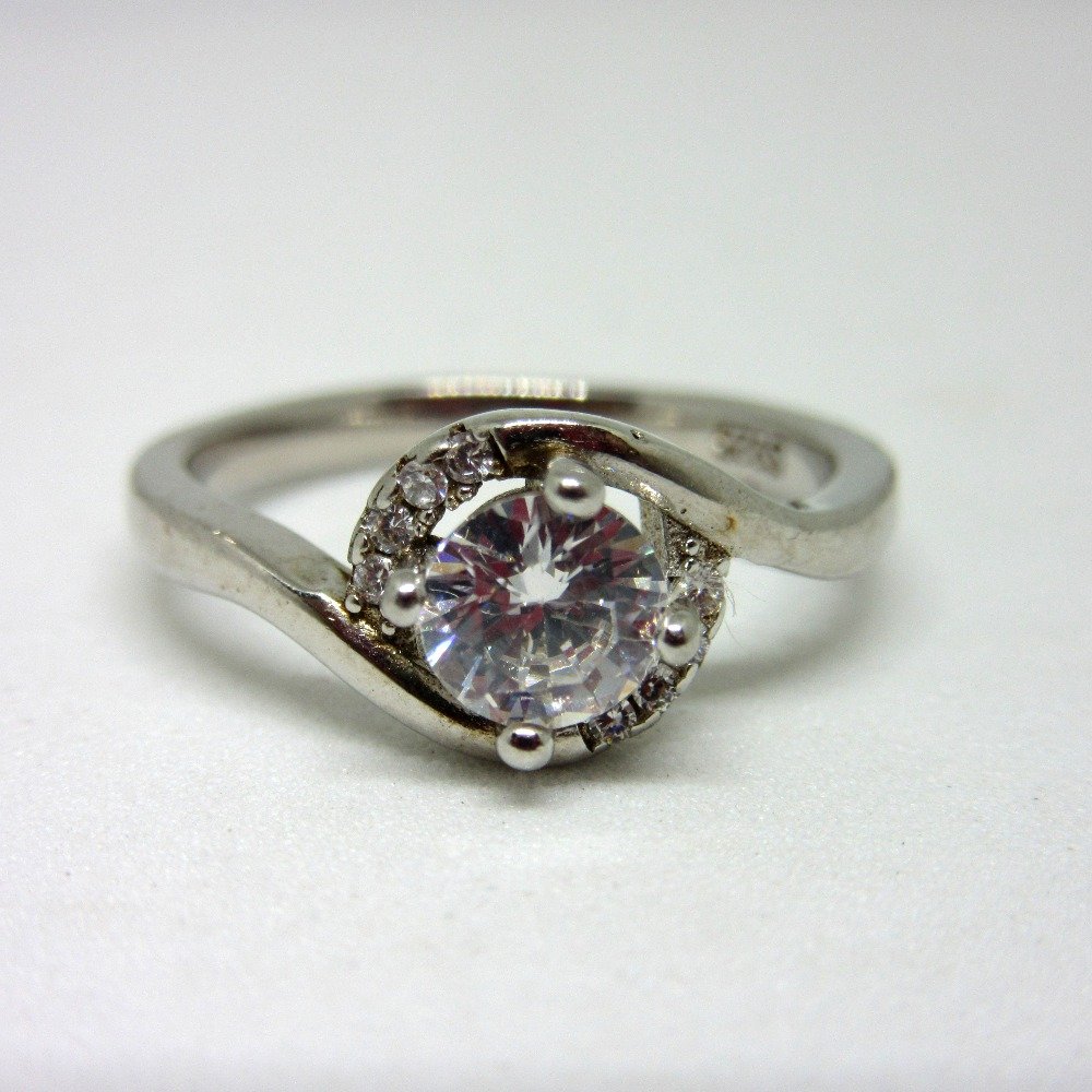 Single Stone Art-Deco 'Caroline' Engagement Ring 1.26 Carats Total Weight –  Harold Stevens