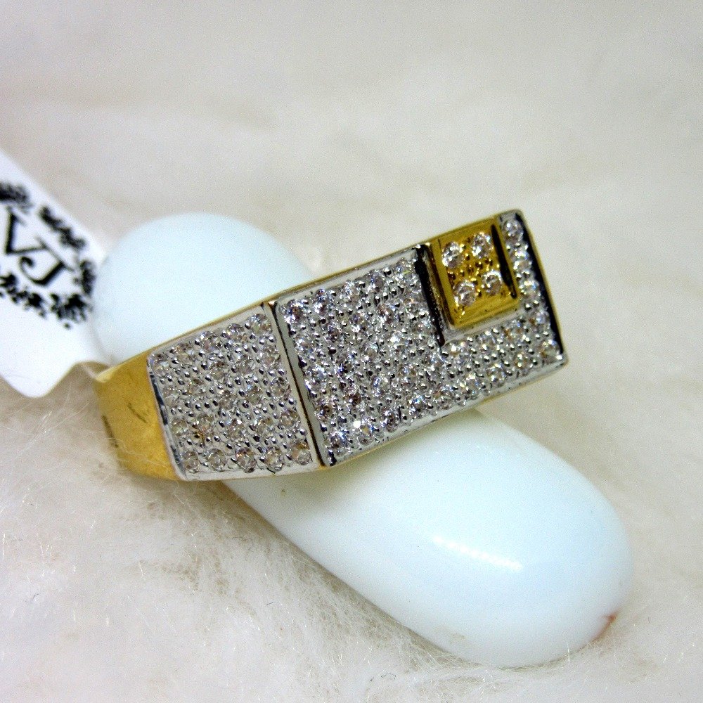 Gold cluster ractangle ring