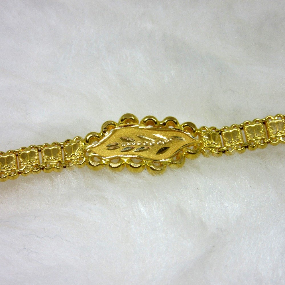 Gold Light Weight Bracelet