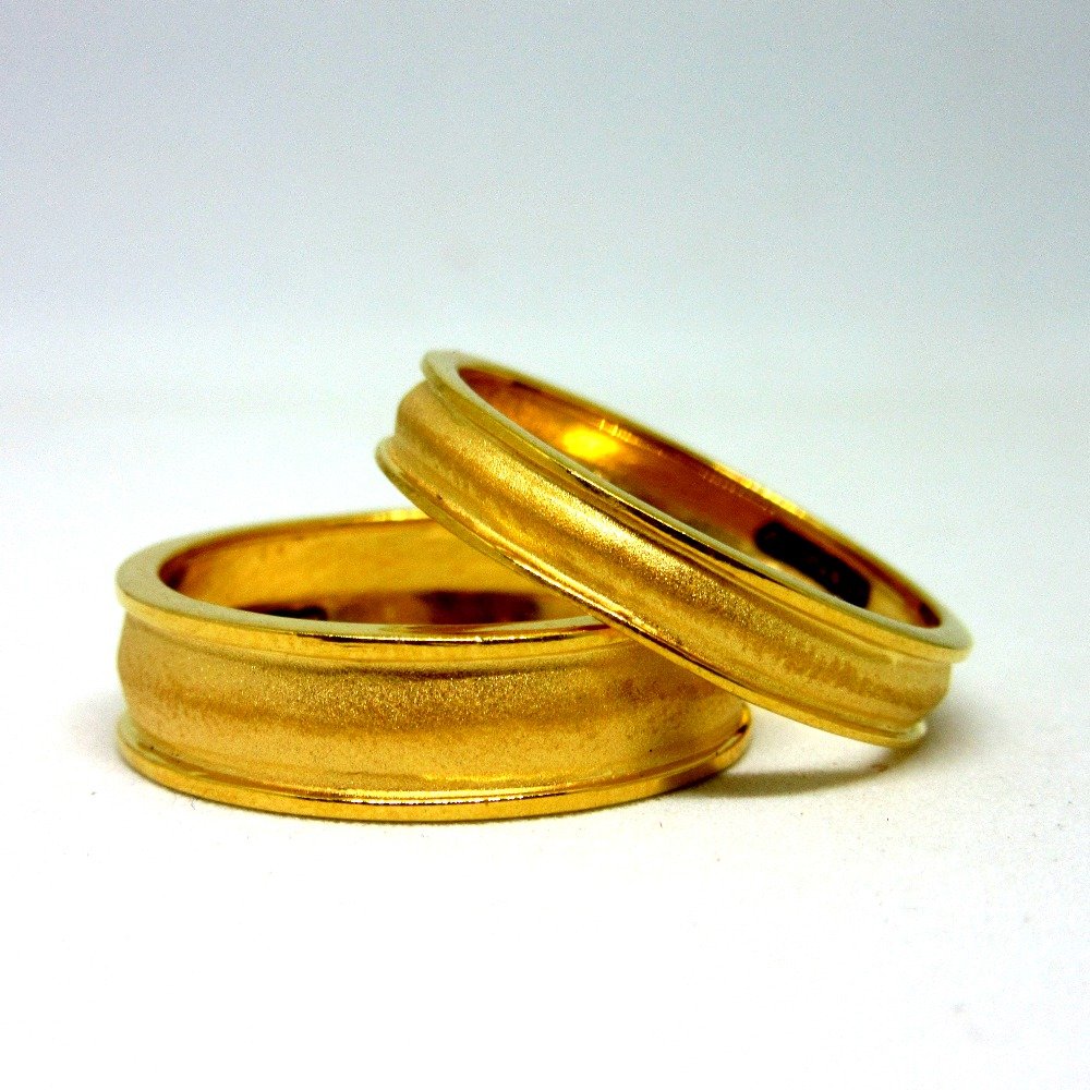 Classic Plain 22k Hallmark 916  Couple Ring