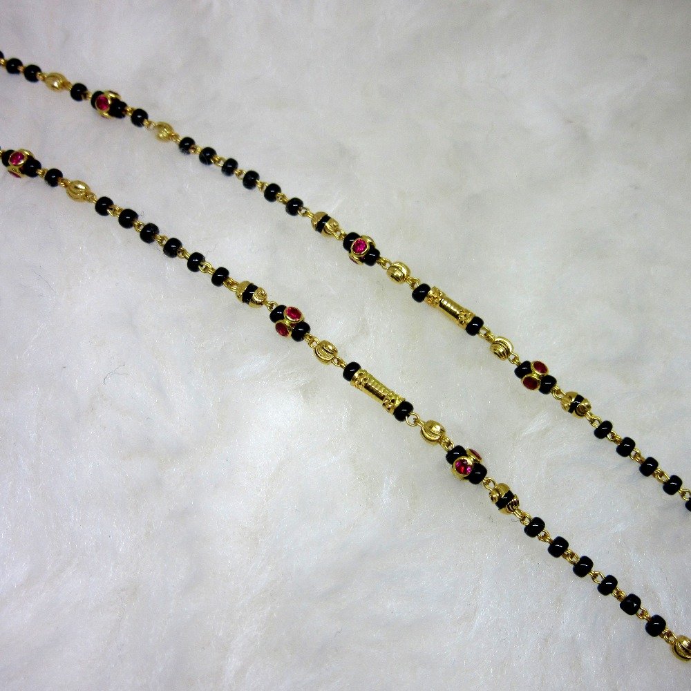 Gold single line semi jadtar mangalsutra