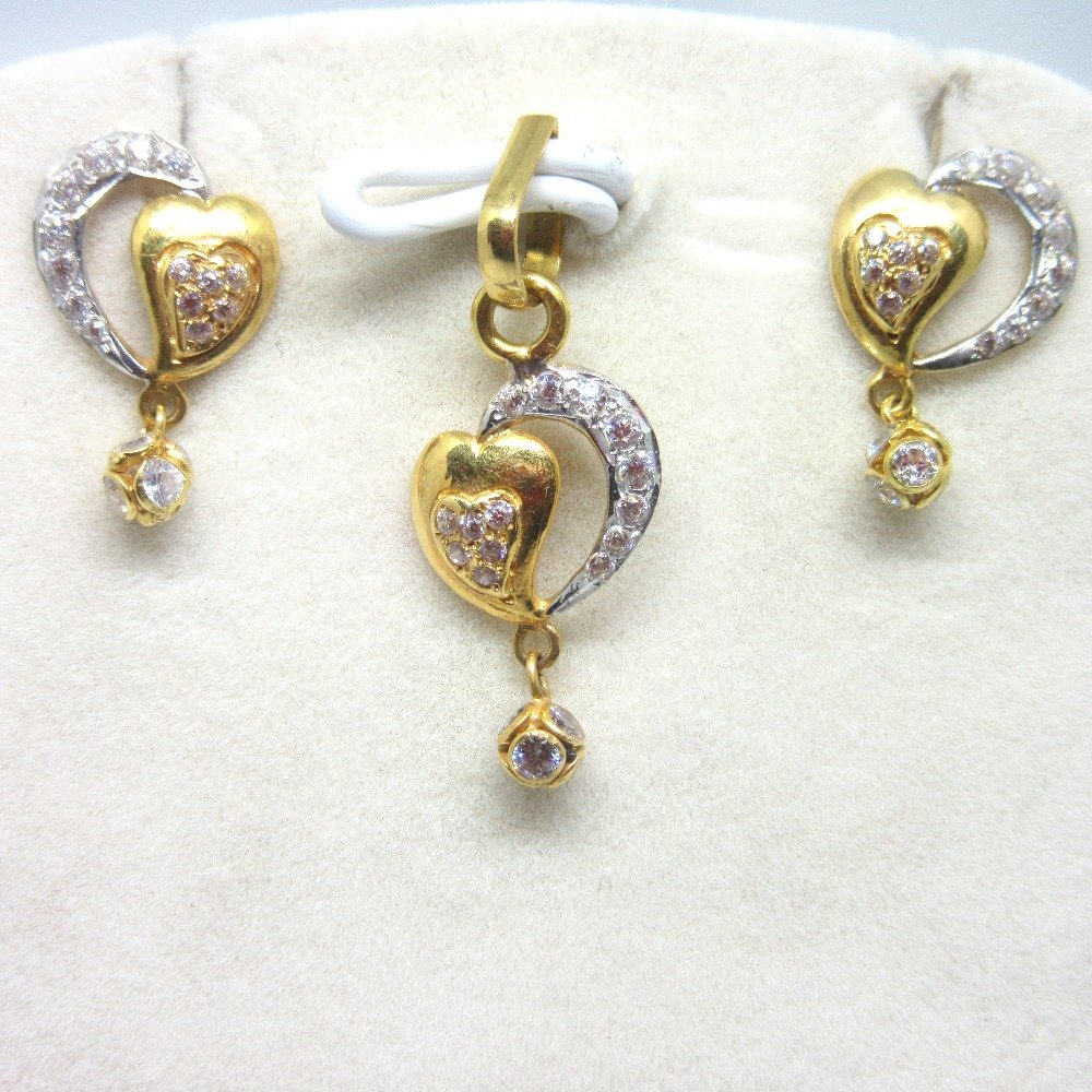 916 Gold pendant set