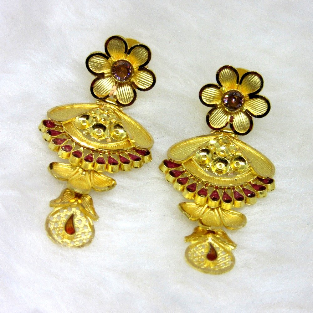 attractive gold necklace set